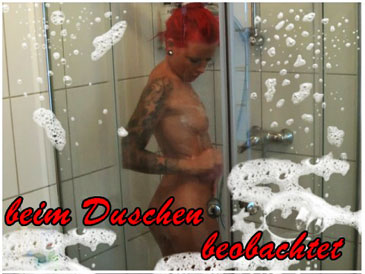 Lexy beim duschen beobachtet (Video)